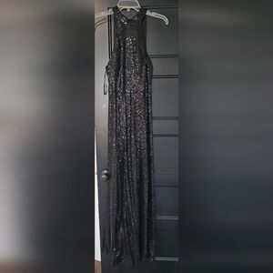 Relvery Size 6 Dress